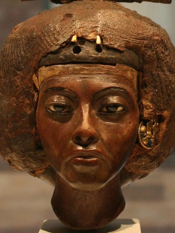 Bust of Queen Tiyi